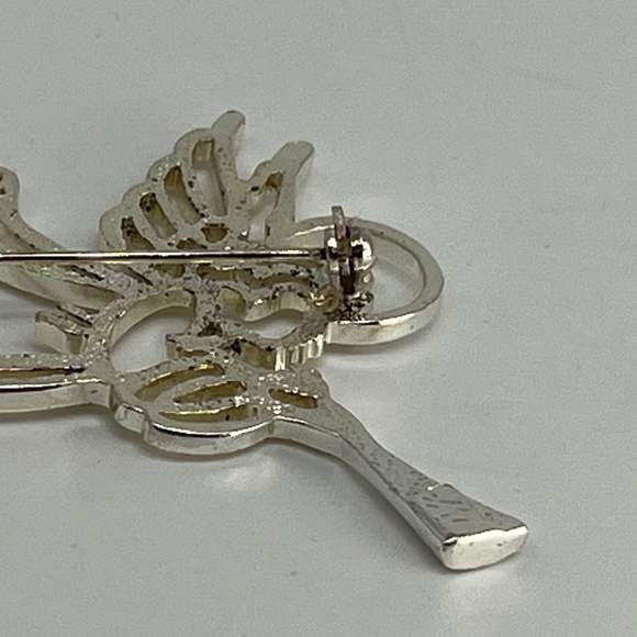 Holiday Angel Trumpeter Pin/Brooch Silvertone/Vintage - Picture 5 of 8